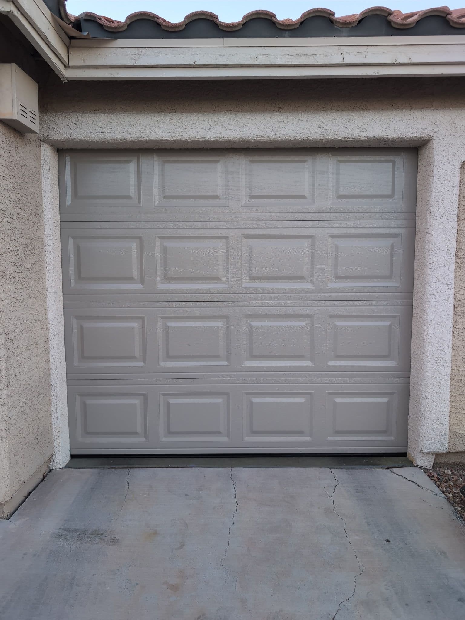Fresh Look with a New Garage Door in North Las Vegas image
